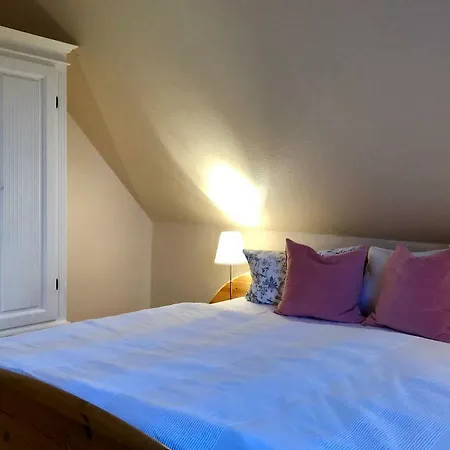 Gemuetliche Mit Balkon Und Stellplatz