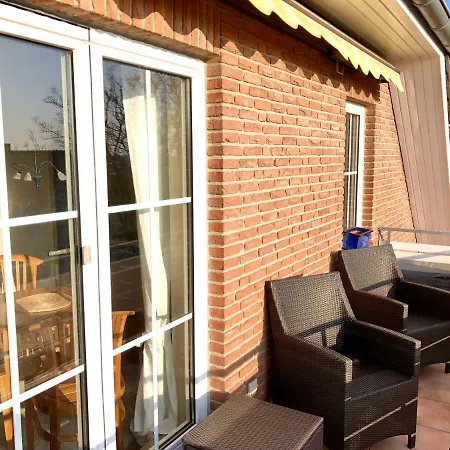 Gemütliche Mit Balkon Und Stellplatz